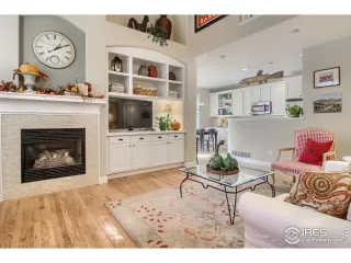 Photo #5: 925319 Listing