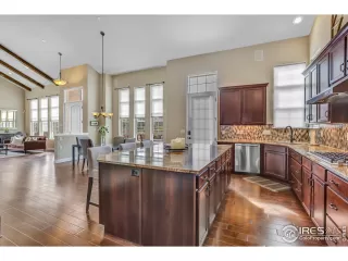 Photo #6: 925378 Listing 