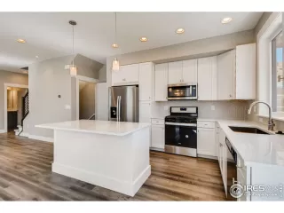 Photo #4: 925412 Listing 