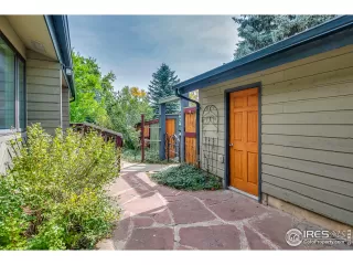 Photo #5: 925478 Listing