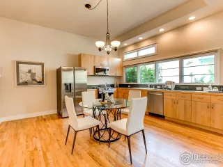 Photo #6: 925488 Listing