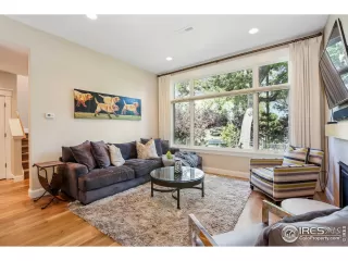 Photo #5: 925521 Listing