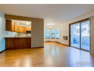 Photo #3: 925529 Listing