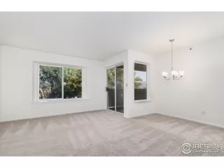 Photo #5: 925539 Listing