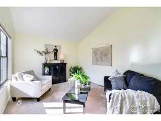 Photo #5: 925592 Listing