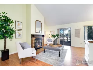 Photo #6: 925592 Listing