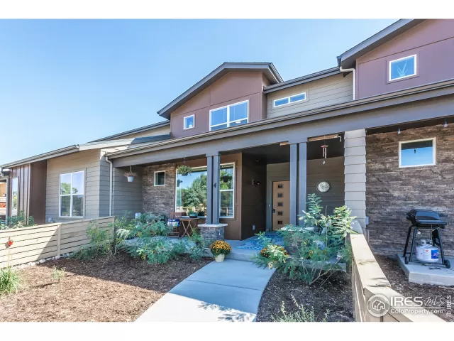 MLS: 925628 Condo For Sale