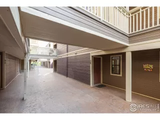 Photo #2: 925633 Listing