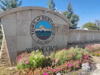 Photo #2: 925636 Listing