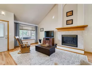 Photo #5: 925636 Listing