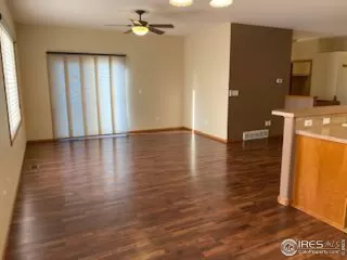 Photo #2: 925664 Listing