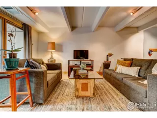 Photo #6: 925720 Listing