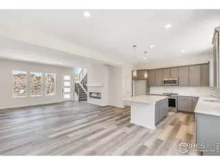 Photo #6: 925740 Listing 