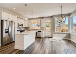 Photo #4: 925828 Listing