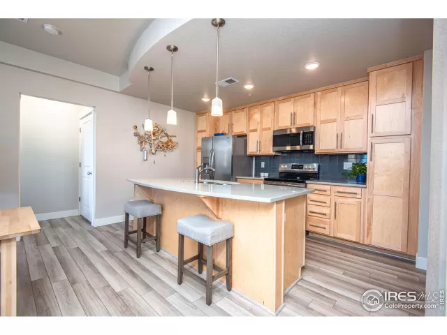 MLS: 925842 Condo For Sale