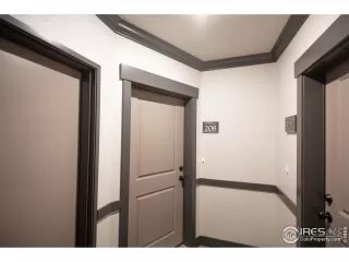 Photo #3: 925842 Listing