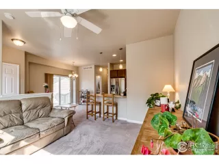 Photo #4: 925847 Listing 