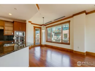 Photo #6: 925851 Listing