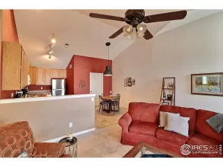 Photo #4: 925898 Listing