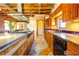 Photo #4: 925974 Listing