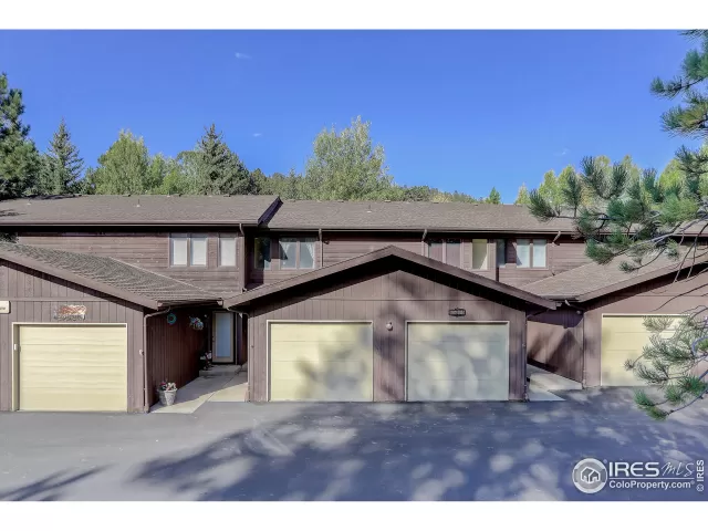 MLS: 925984 Condo For Sale