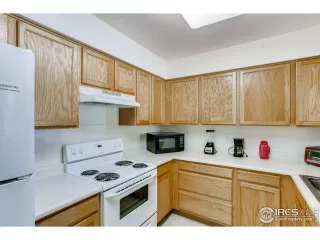 Photo #5: 926002 Listing