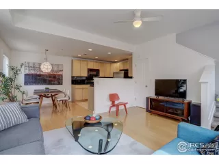 Photo #4: 926087 Listing