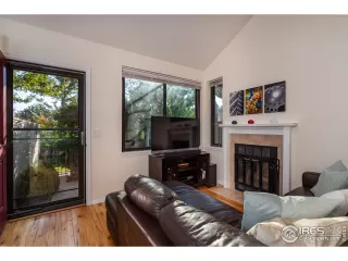 Photo #1: 926159 Listing 