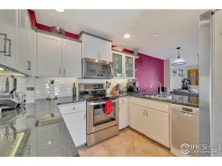 Photo #4: 926172 Listing 