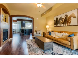 Photo #2: 926180 Listing