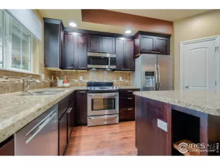 Photo #4: 926180 Listing