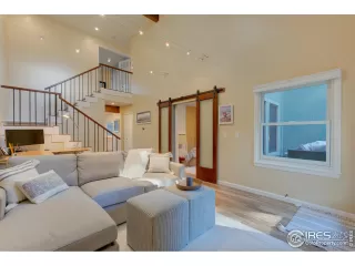 Photo #3: 926197 Listing 