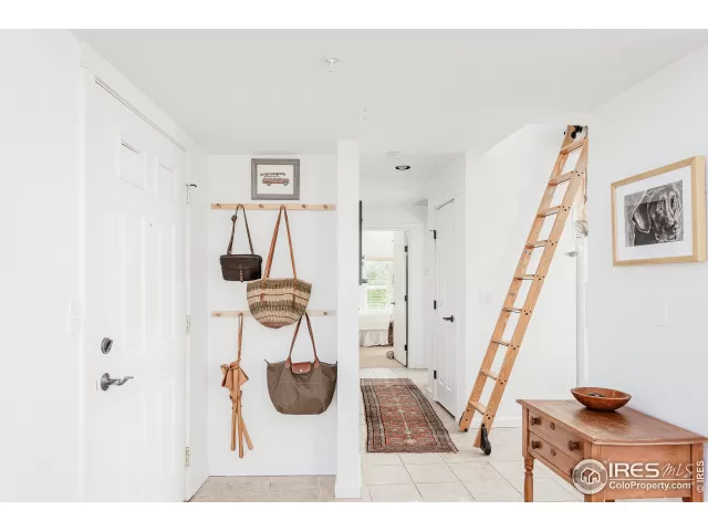 MLS: 926206 Condo For Sale