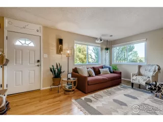 Photo #4: 926226 Listing