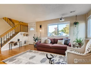 Photo #5: 926226 Listing