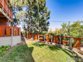 Photo #2: 926263 Listing