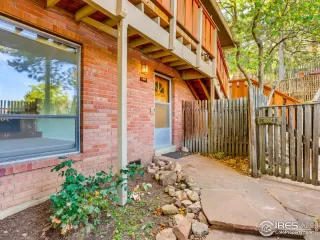 Photo #4: 926263 Listing