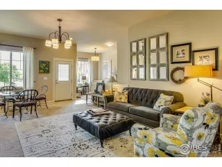 Photo #4: 926289 Listing