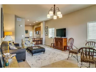 Photo #6: 926289 Listing