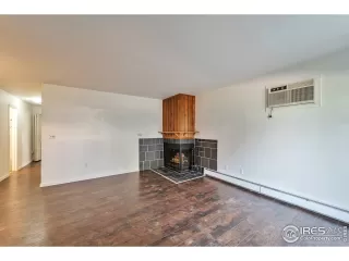 Photo #2: 926335 Listing