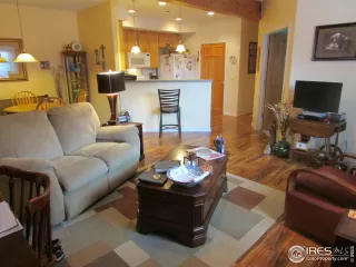 Photo #2: 926360 Listing 