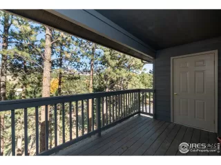 Photo #6: 926367 Listing