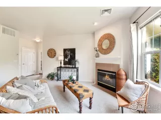 Photo #5: 926376 Listing