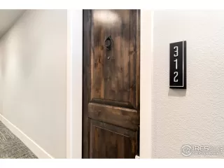 Photo #5: 926396 Listing