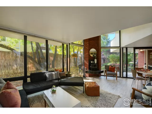 MLS: 926402 Condo For Sale