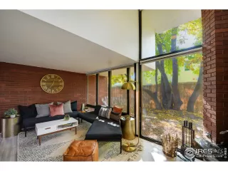 Photo #1: 926402 Listing