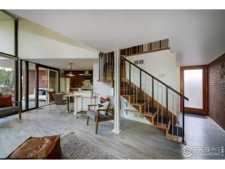 Photo #6: 926402 Listing