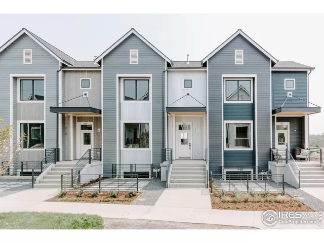 MLS: 926404 Condo For Sale