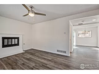 Photo #4: 926405 Listing 