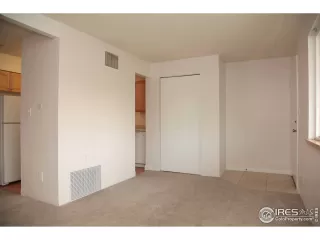 Photo #2: 926419 Listing